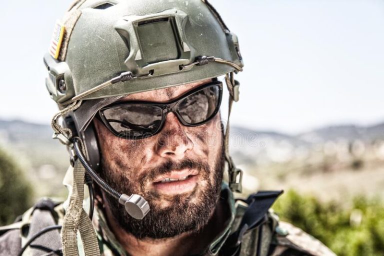 sunglasses worn by special forces